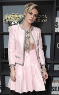 749x768, 78 KB, Kristen_Stewart_Amazon_Studios_Seberg_special_film_screening_in_Los_Angeles_-01.jpg